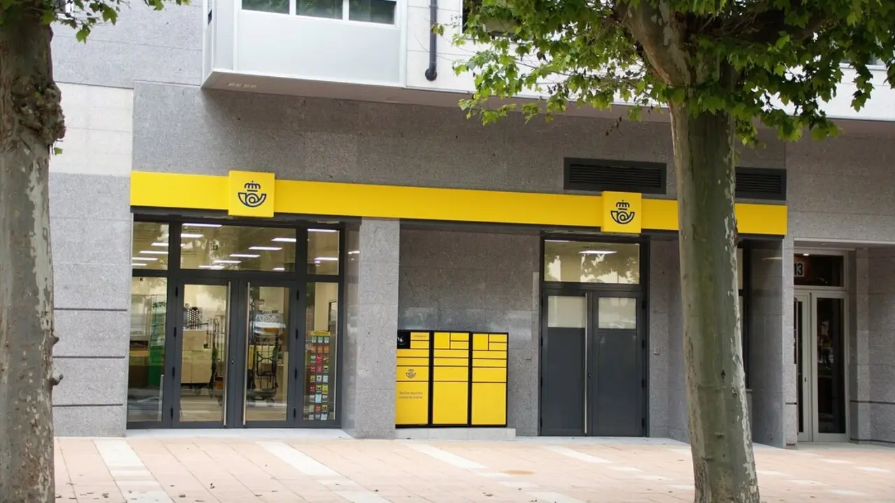 Una oficina de Correos. / Correos