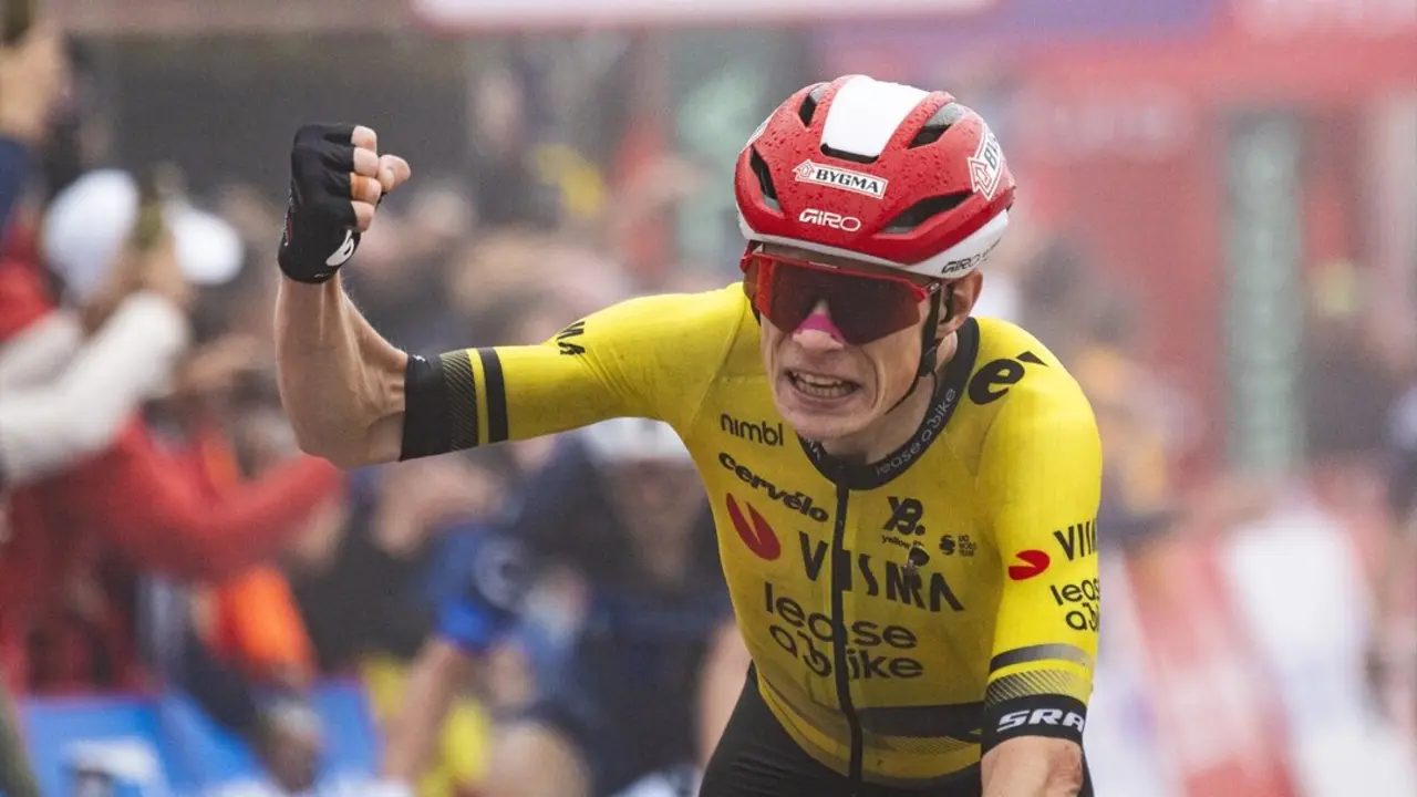 Vingegaard durante la segunda etapa de La Vuelta. / Matteo Secci