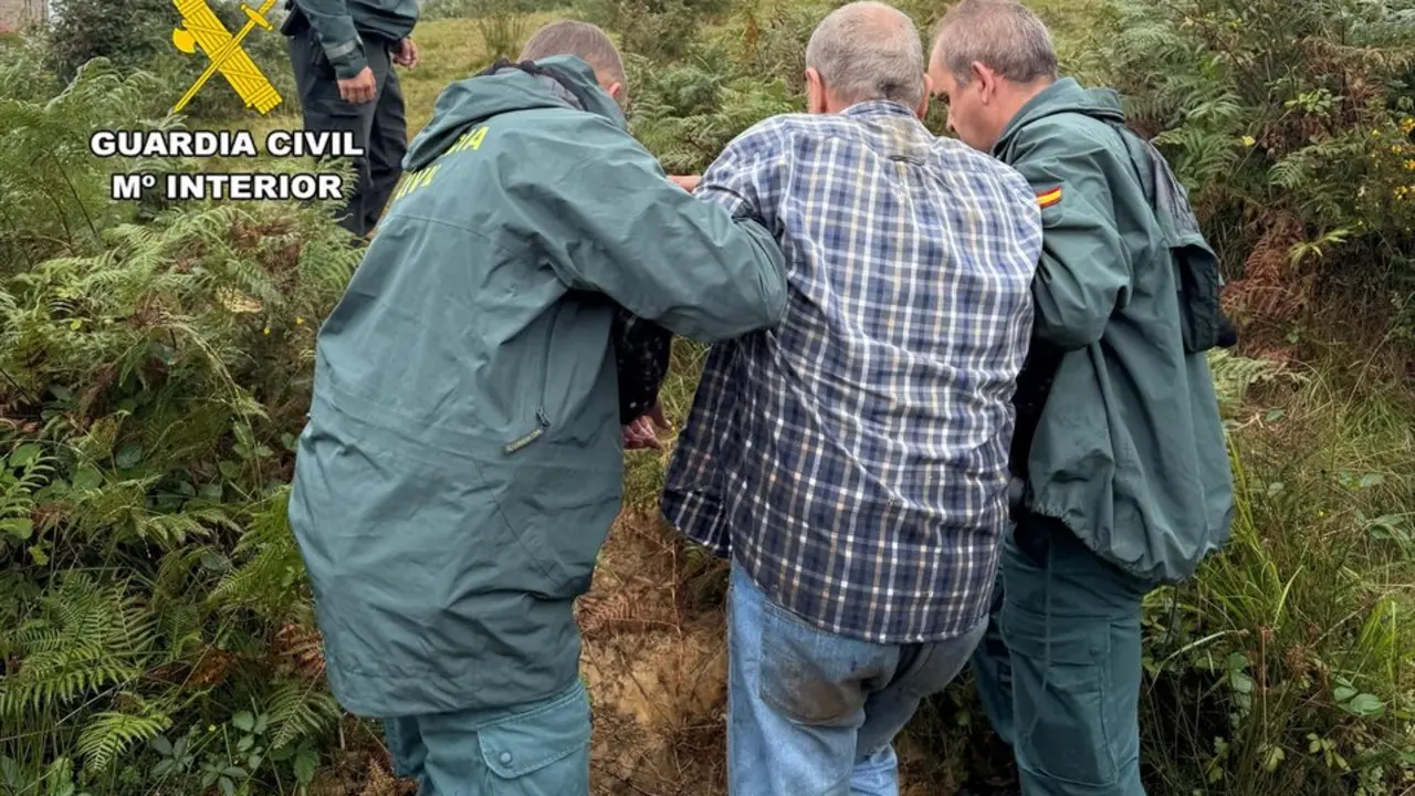 Localizaci&oacute;n y evacuaci&oacute;n del hombre desaparecido. / G.C.
