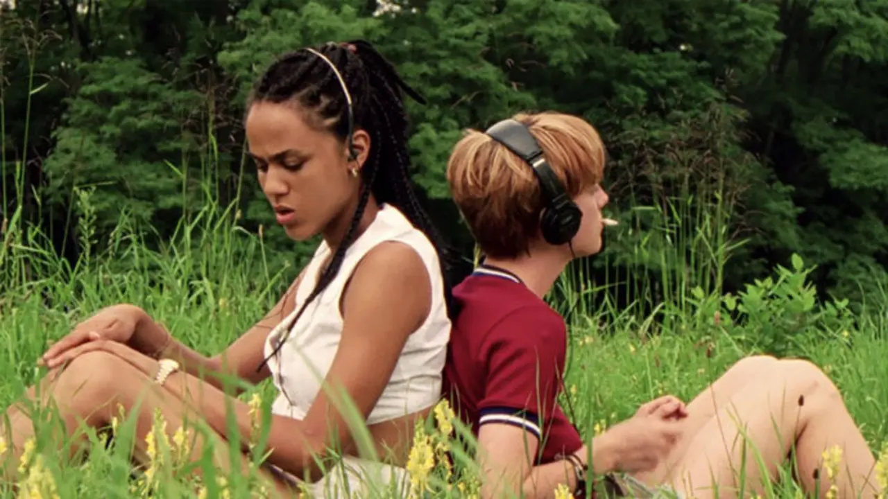 Fotograma del film 'The Incredibly True Adventure of Two Girls in Love'. / x
