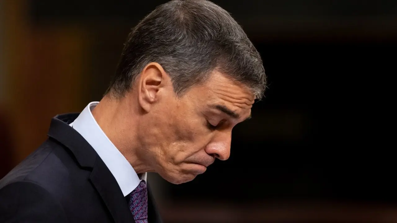 El presidente del Gobierno, Pedro S&aacute;nchez, interviene durante un pleno extraordinario, en el Congreso de los Diputados. / Eduardo Parra