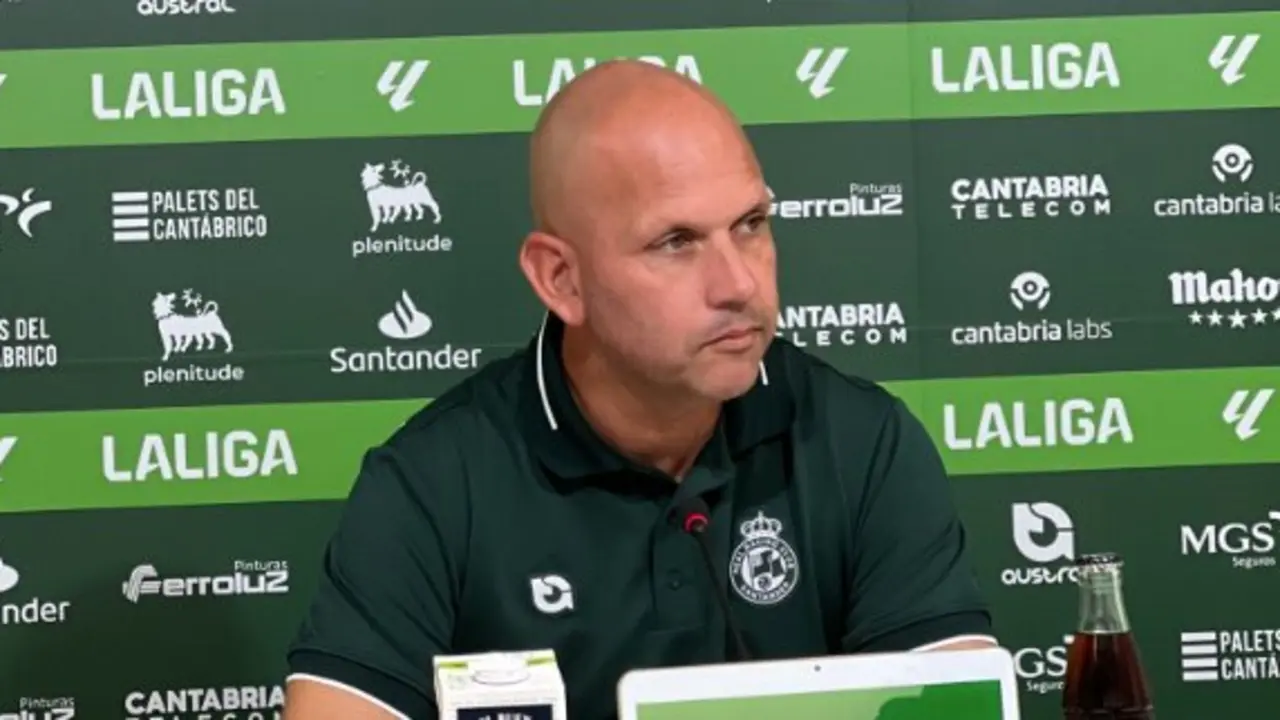 Jos&eacute; Alberto durante le rueda de prensa. / RRC