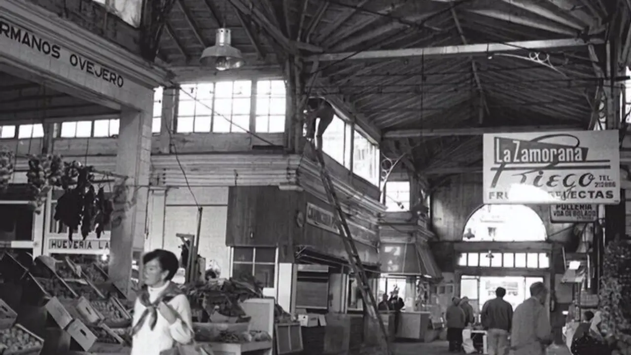 Foto antigua del Mercado del Este. / Mercado del Este