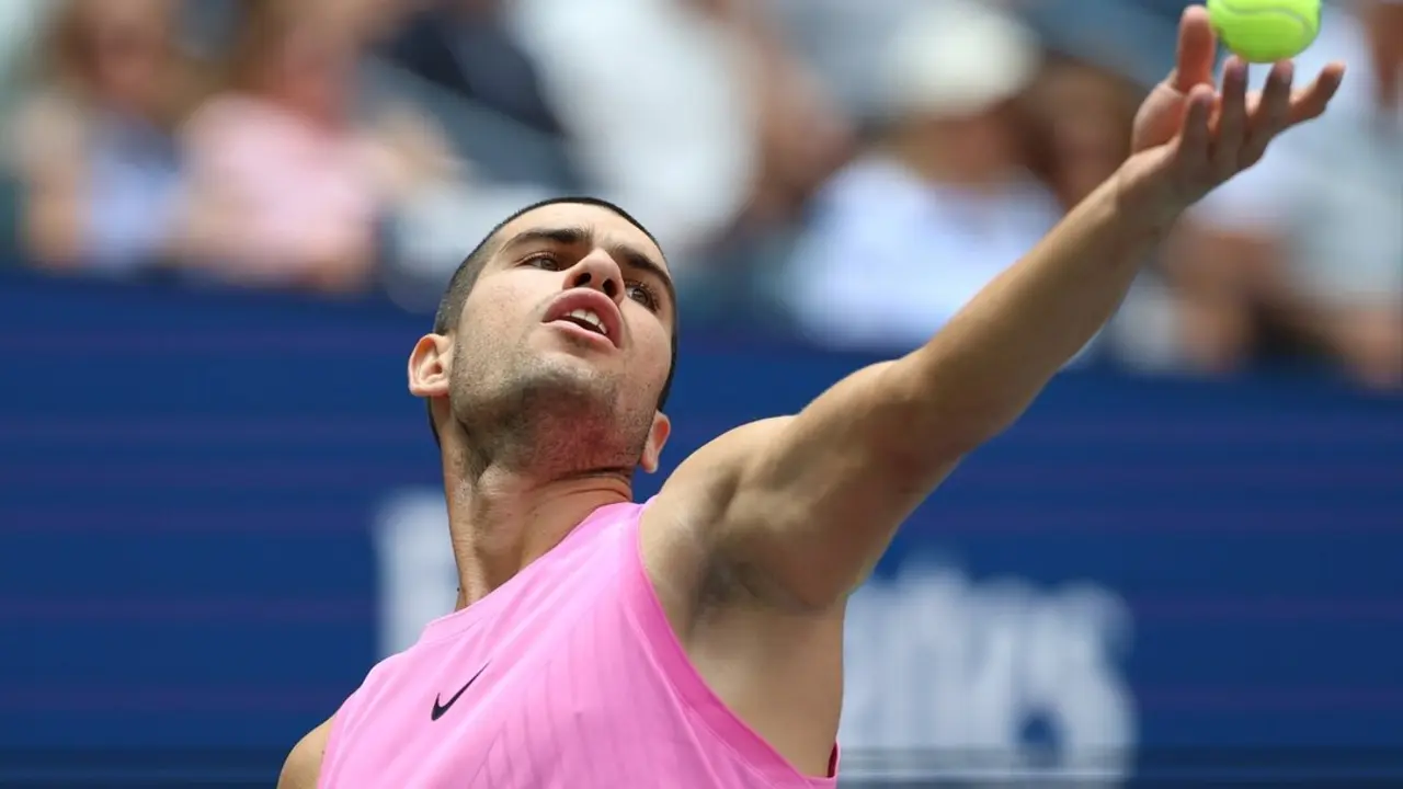 Carlos Alcaraz durante un partido en el US Open. / Marcin Cholewinski