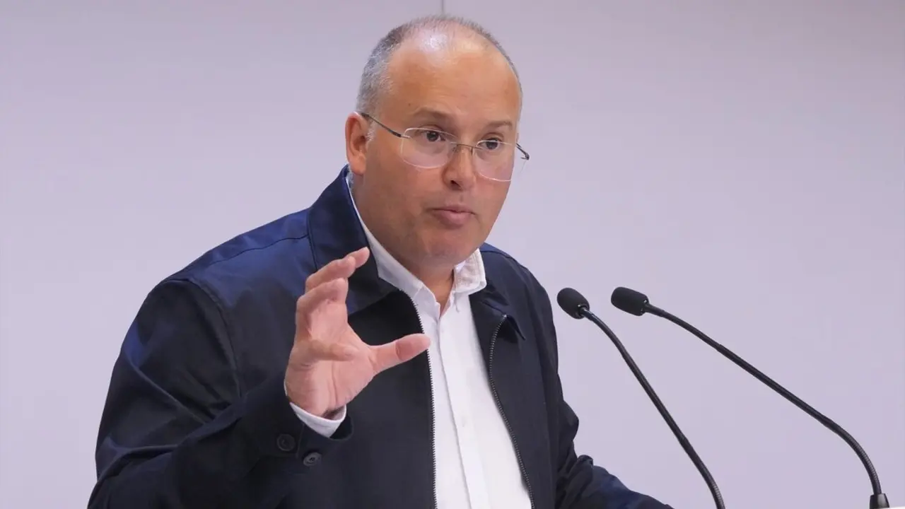 El secretario general del Partido Popular, Miguel Tellado, durante un acto pol&iacute;tico. / Unanue