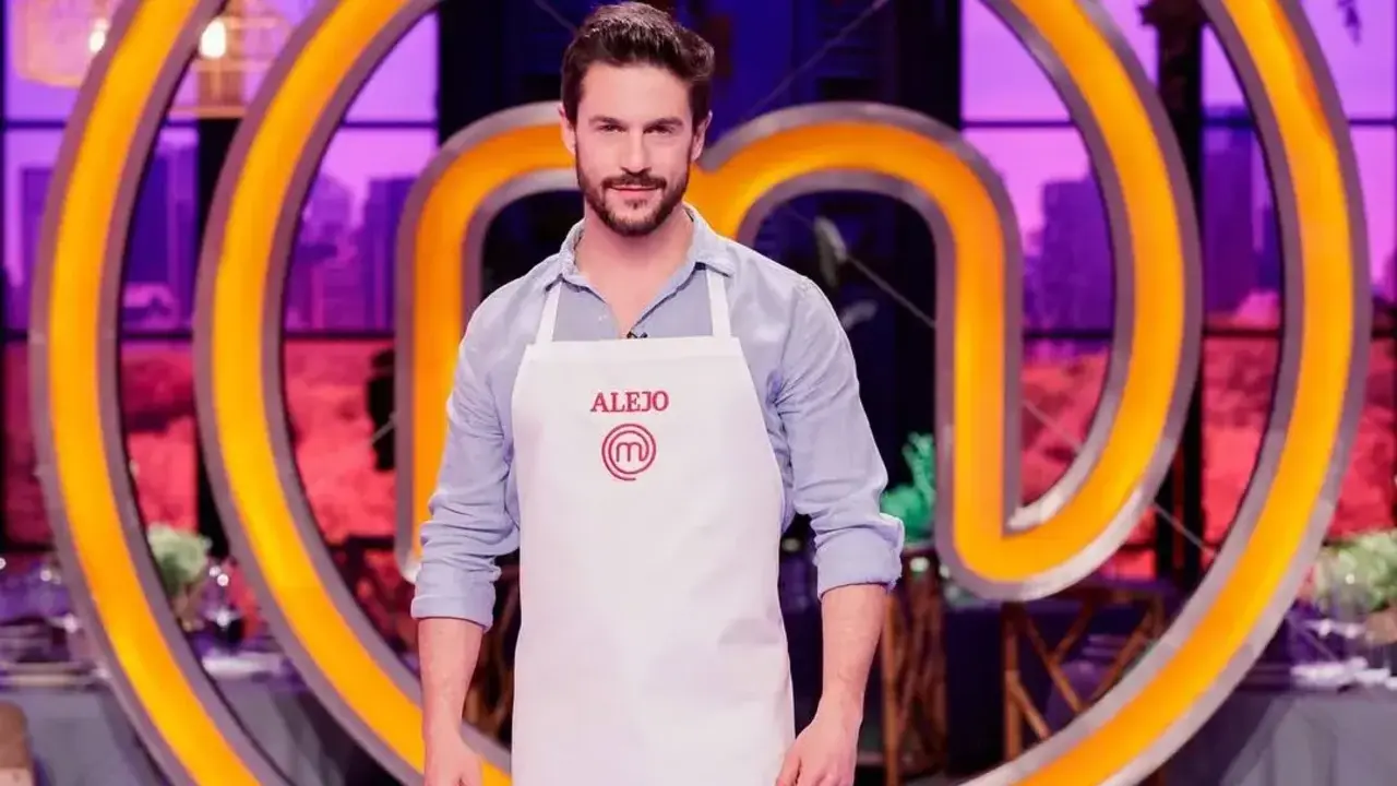 a nueva temporada de MasterChef Celebrity se estren&oacute; en La 1 con diecis&eacute;is concursantes. / MasterChef