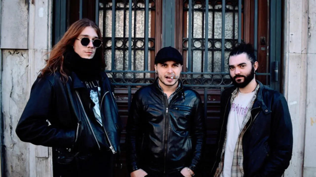 La banda de rock psicod&eacute;lico Trasmoth. / x