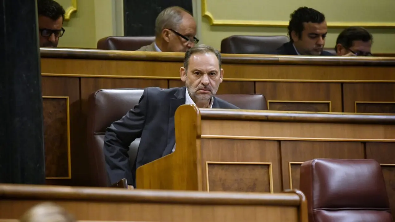 Jos&eacute; Luis &Aacute;balos durante una sesi&oacute;n plenaria extraordinaria. / EP