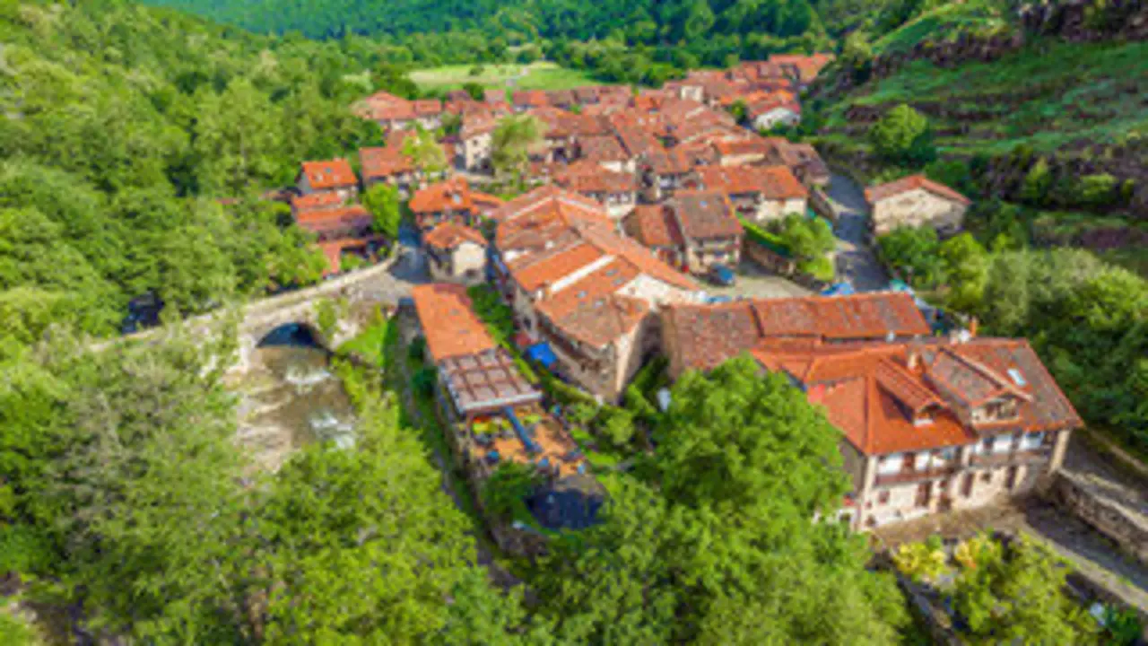 Uno de los rincones de B&aacute;rcena Mayor. / A.S.P