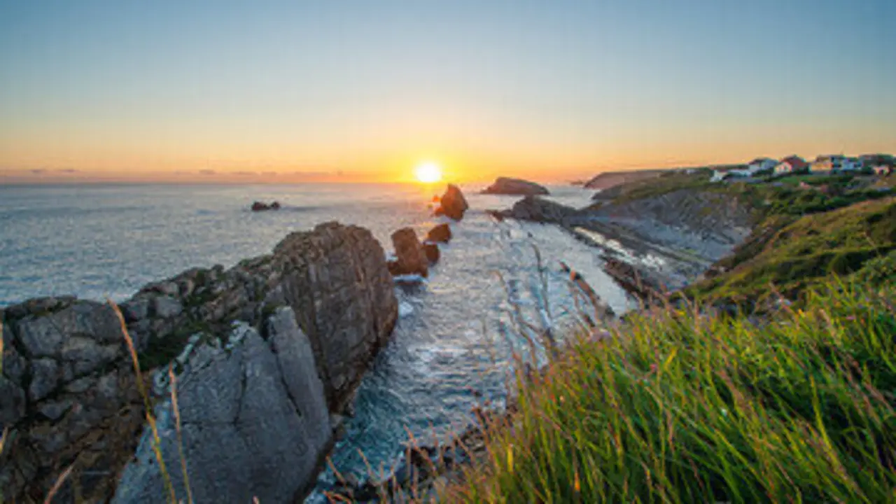 Una puesta de sol desde Liencres. / A.S.P