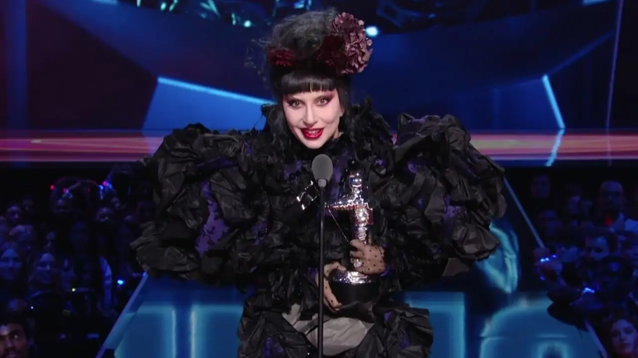 La cantante Lady Gaga al recibir un premio. / EP