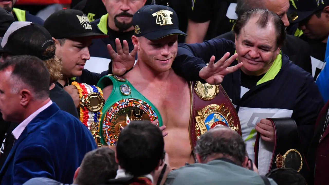 Canelo &Aacute;lvarez se enfrenta a Terence Crawford en un combate hist&oacute;rico en Las Vegas. / EP