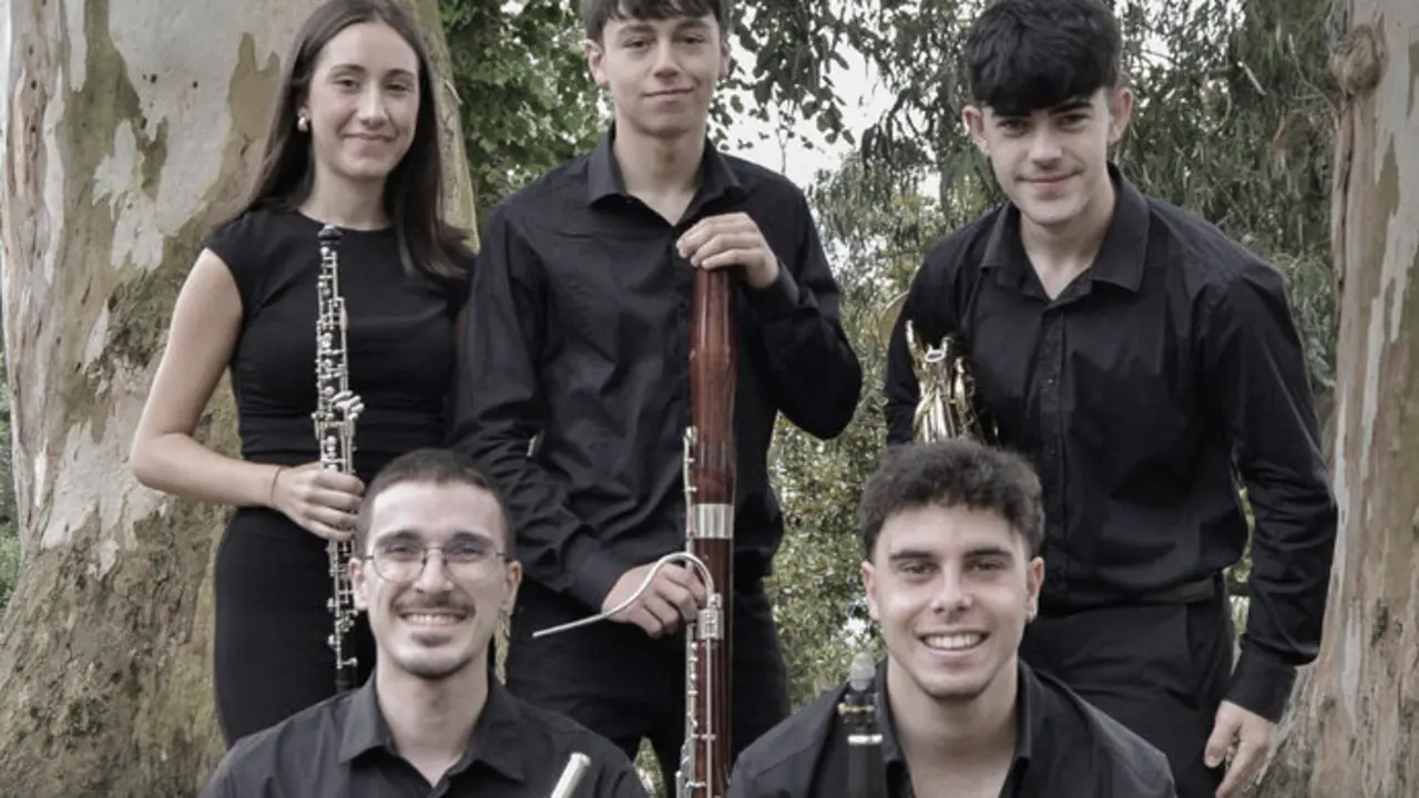 El quinteto 'Los vientos del trenti'. / x
