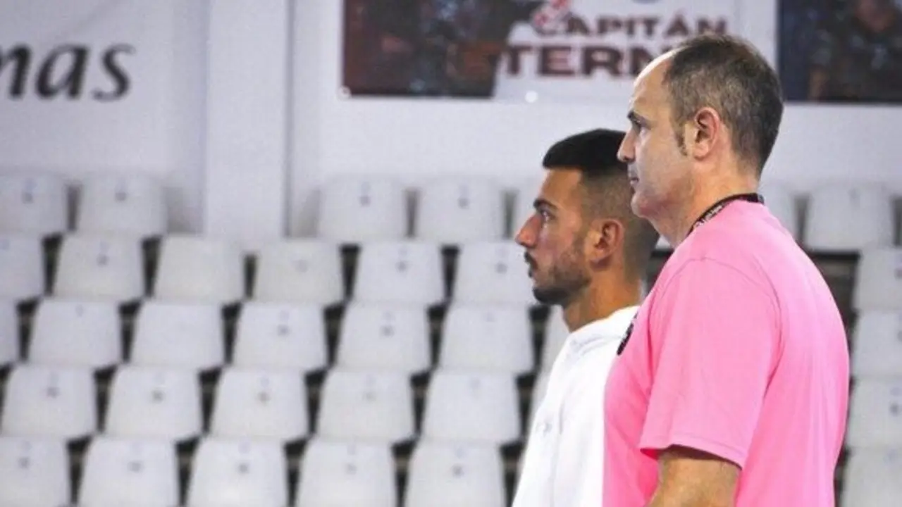 El t&eacute;cnico Rub&eacute;n Herrero Lon pide intensidad y respeto al rival malague&ntilde;o. / bm sinf&iacute;n