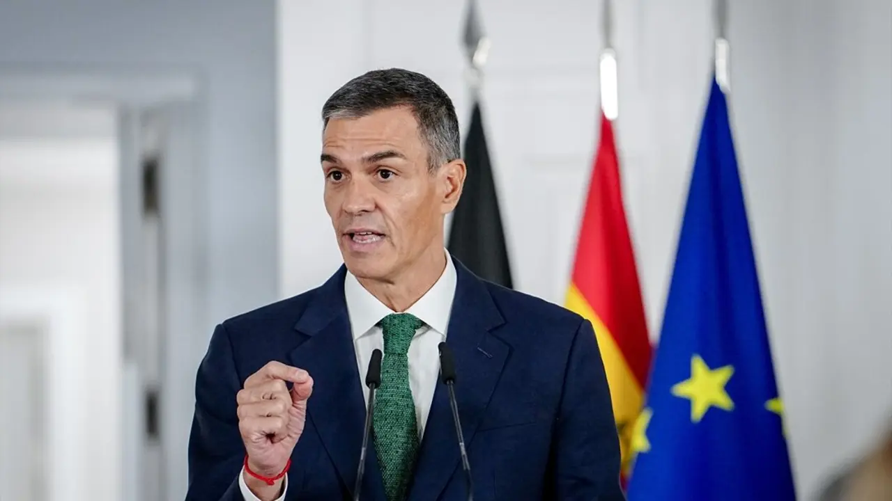 El presidente de Espa&ntilde;a, Pedro S&aacute;nchez, durante un discurso. / Kay Nietfeld