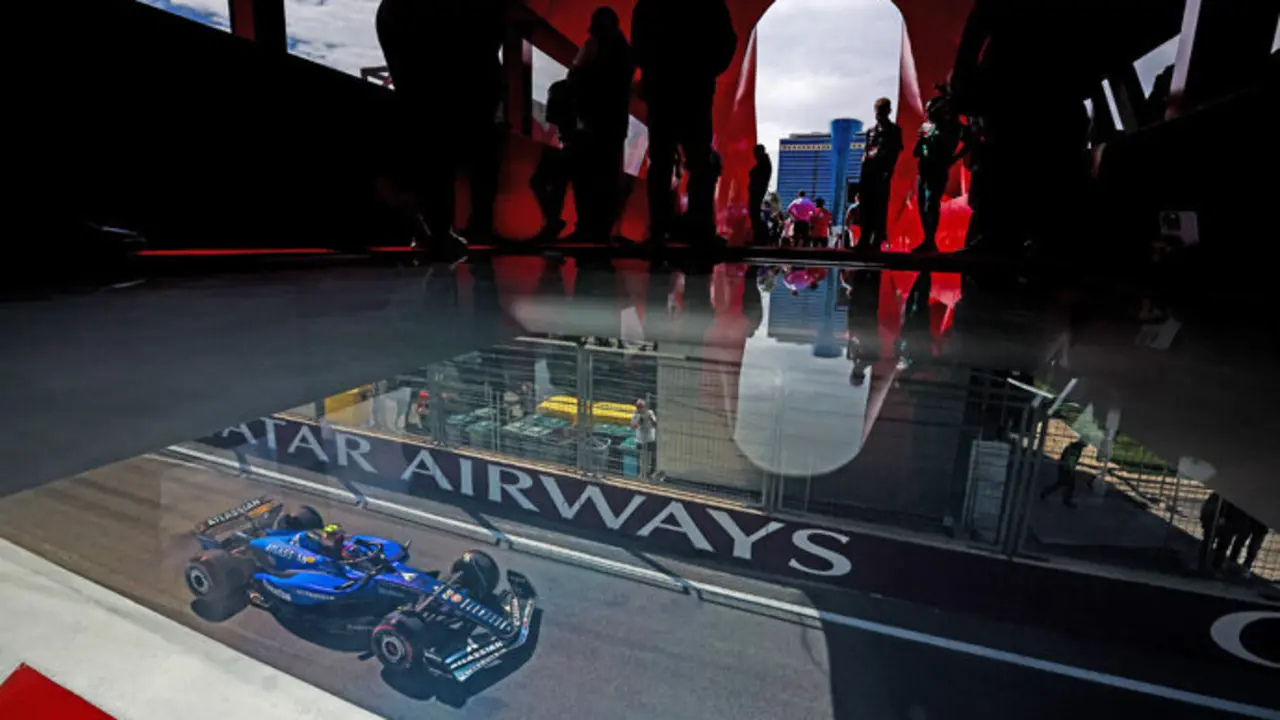 El piloto de F1, el madrile&ntilde;o Carlos Sainz en Bak&uacute;. / x