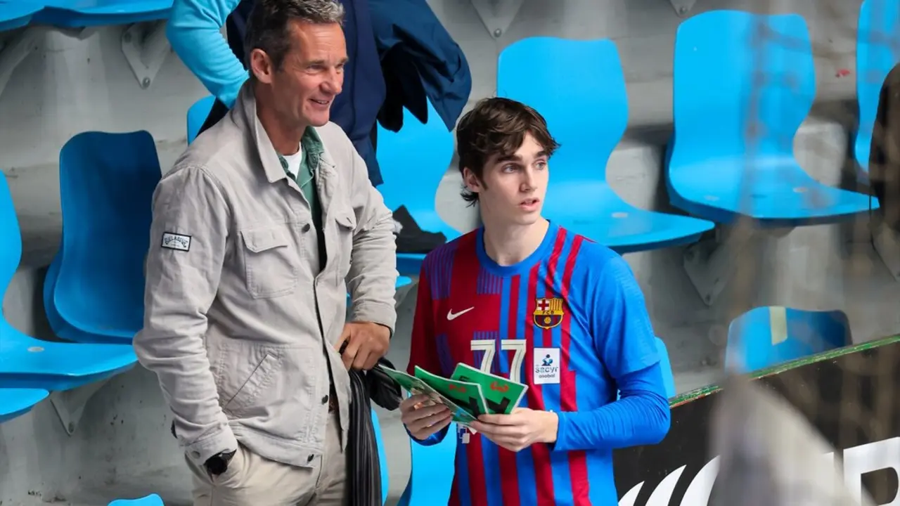 I&ntilde;aki Urdangar&iacute;n y Pablo Urdangar&iacute;n antes de un partido de balonmano. EP / Archivo