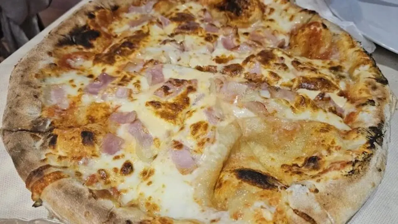 Una de las pizzas del local. / A.E