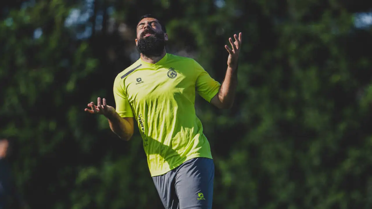 Villalibre durante el entrenamiento de ayer. / RRC