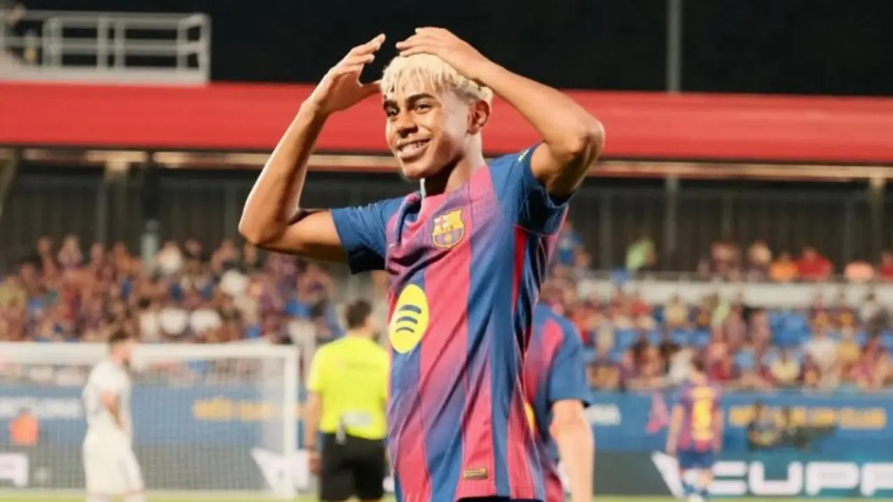 Lamine Yamal durante la celebraci&oacute;n de un gol. / IG