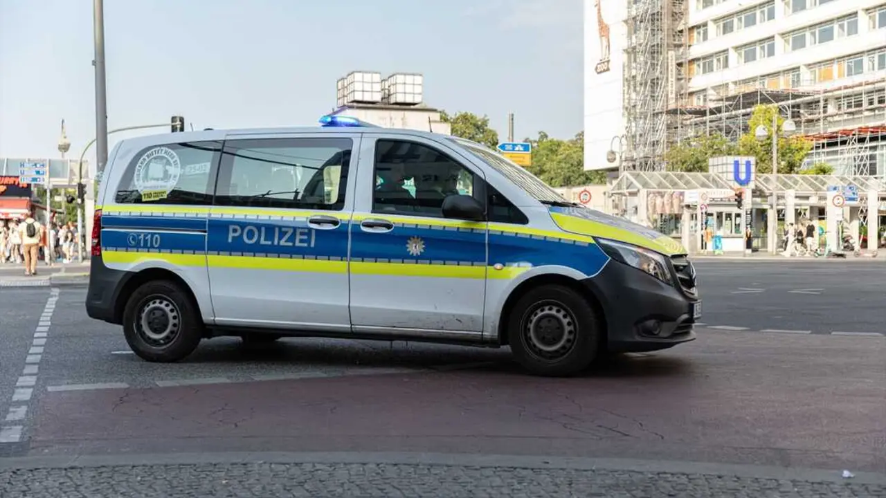 Un furg&oacute;n de la polic&iacute;a alemana. / EP