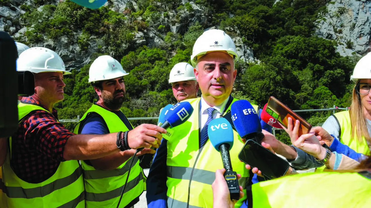 El consejero de Fomento c&aacute;ntabro, Roberto Media. / A.E