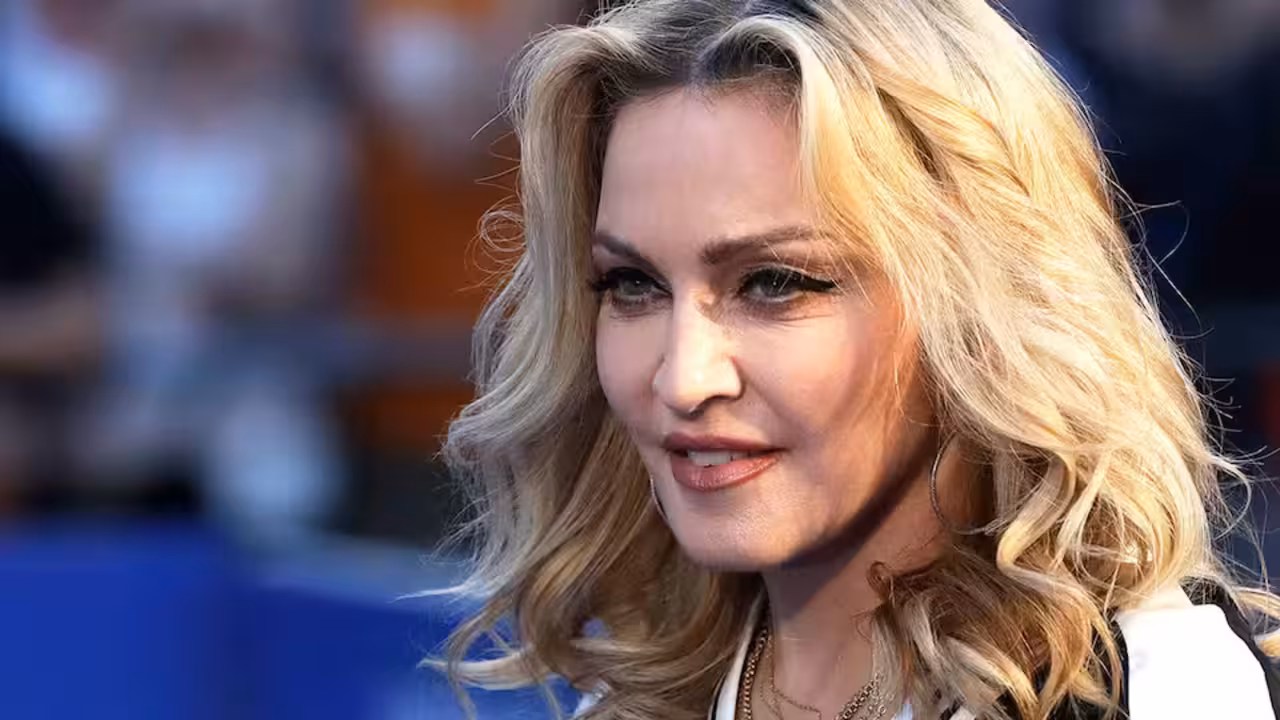 Madonna asisti&oacute; al partido Chelsea&ndash;Liverpool en Stamford Bridge. / X
