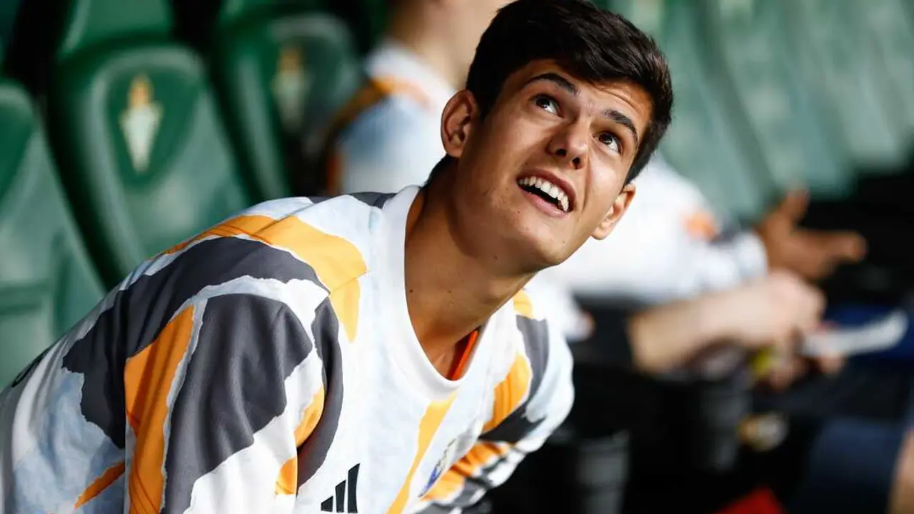 Chema Andres en el banquillo del Real Madrid. / EP