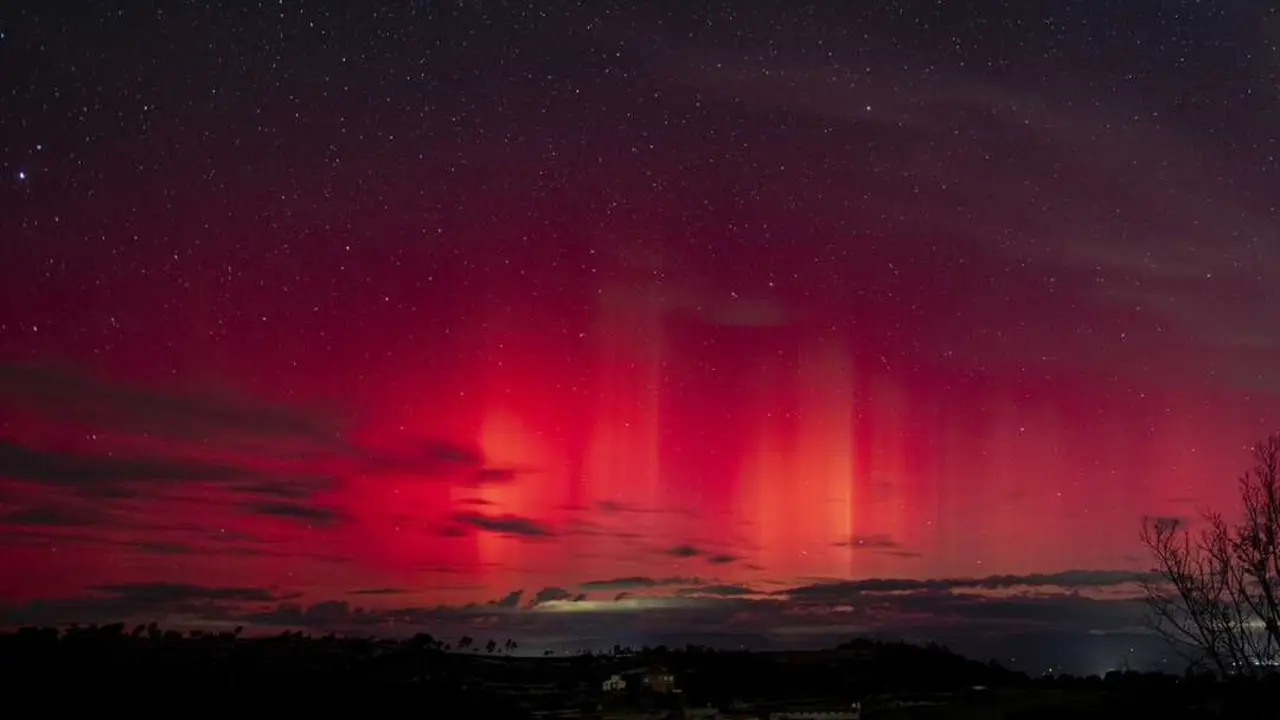 Una aurora boreal desde el observatorio astron&oacute;mico de Castelltallat. Ep / Archivo