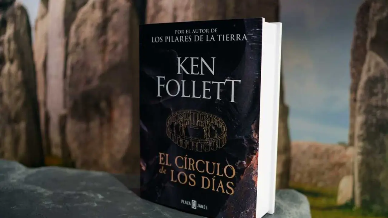 La nueva novela de Ken Follet 'El c&iacute;rculo de los d&iacute;as'. / Mat&iacute;as Chiofalo