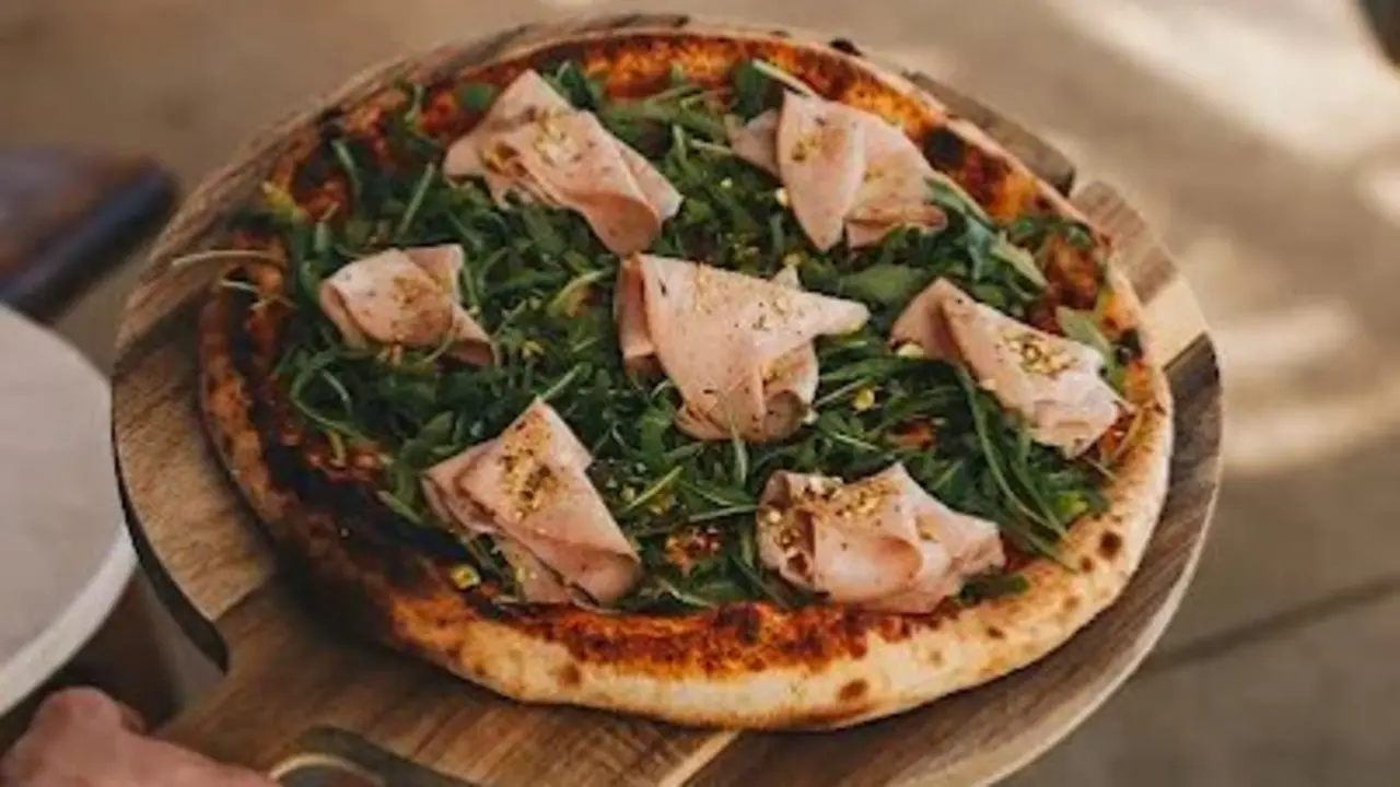 Una de las pizzas que ofrece el restaurante. / A.E