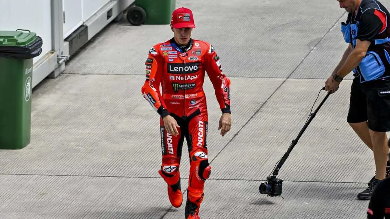 Marc M&aacute;rquez tras su ca&iacute;da en la &uacute;ltima carrera. / EP
