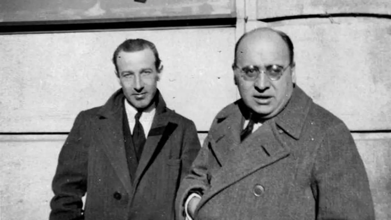 El poeta Gerardo Diego y Jos&eacute; Mar&iacute;a de Coss&iacute;o. / x