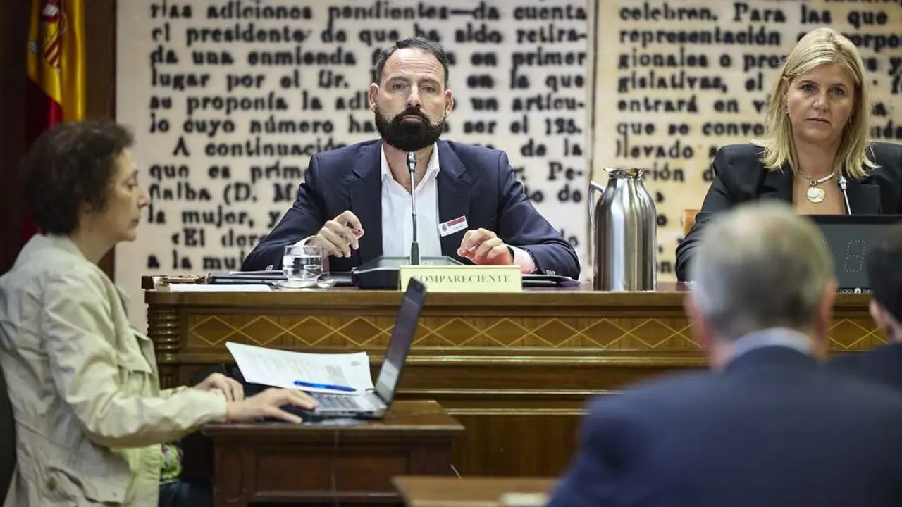 El presidente de Enusa, Mariano Moreno Pav&oacute;n, comparece en la comisi&oacute;n de investigaci&oacute;n sobre el &lsquo;caso Koldo&rsquo;, en el Senado. / Jes&uacute;s Hell&iacute;n