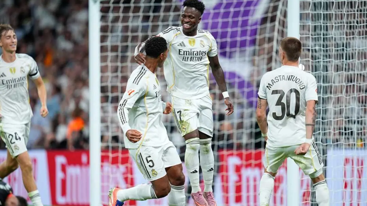 Los jugadores del Real Madrid celebran un gol de Vinicius. / EP