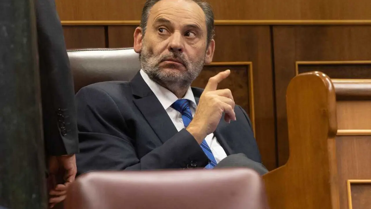 El diputado Jos&eacute; Luis &Aacute;balos, durante una sesi&oacute;n de control al Gobierno, en el Congreso de los Diputados. / Eduardo Parra