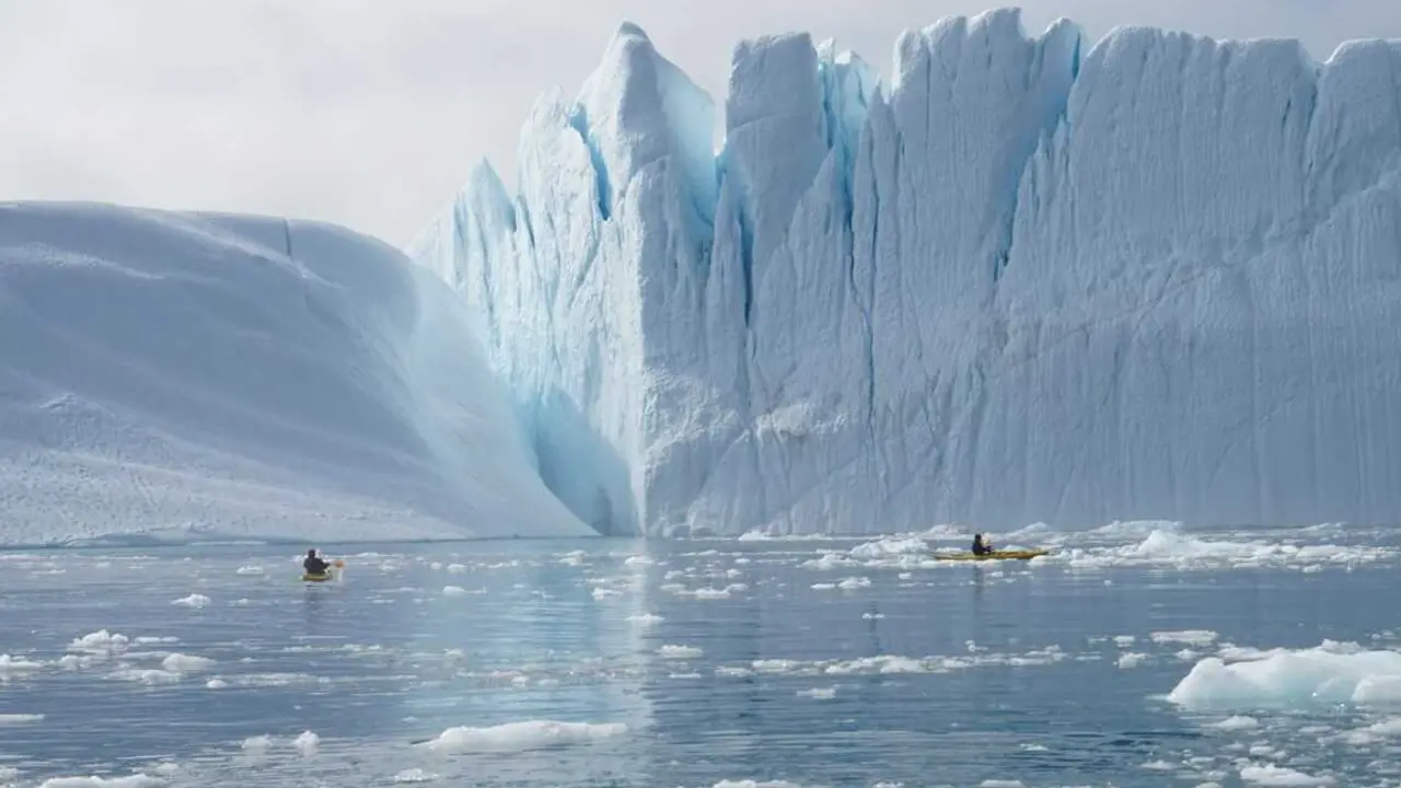 Hielo en la boca del fiordo helado de Ilulissat en Groenlandia. / EP