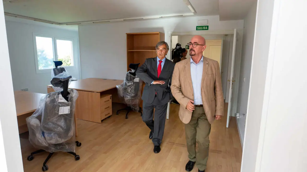 Pascual en la inauguraci&oacute;n de la nueva sede del servicio tutelar de la Fundaci&oacute;n Marqu&eacute;s de Valdecilla. / A.E.