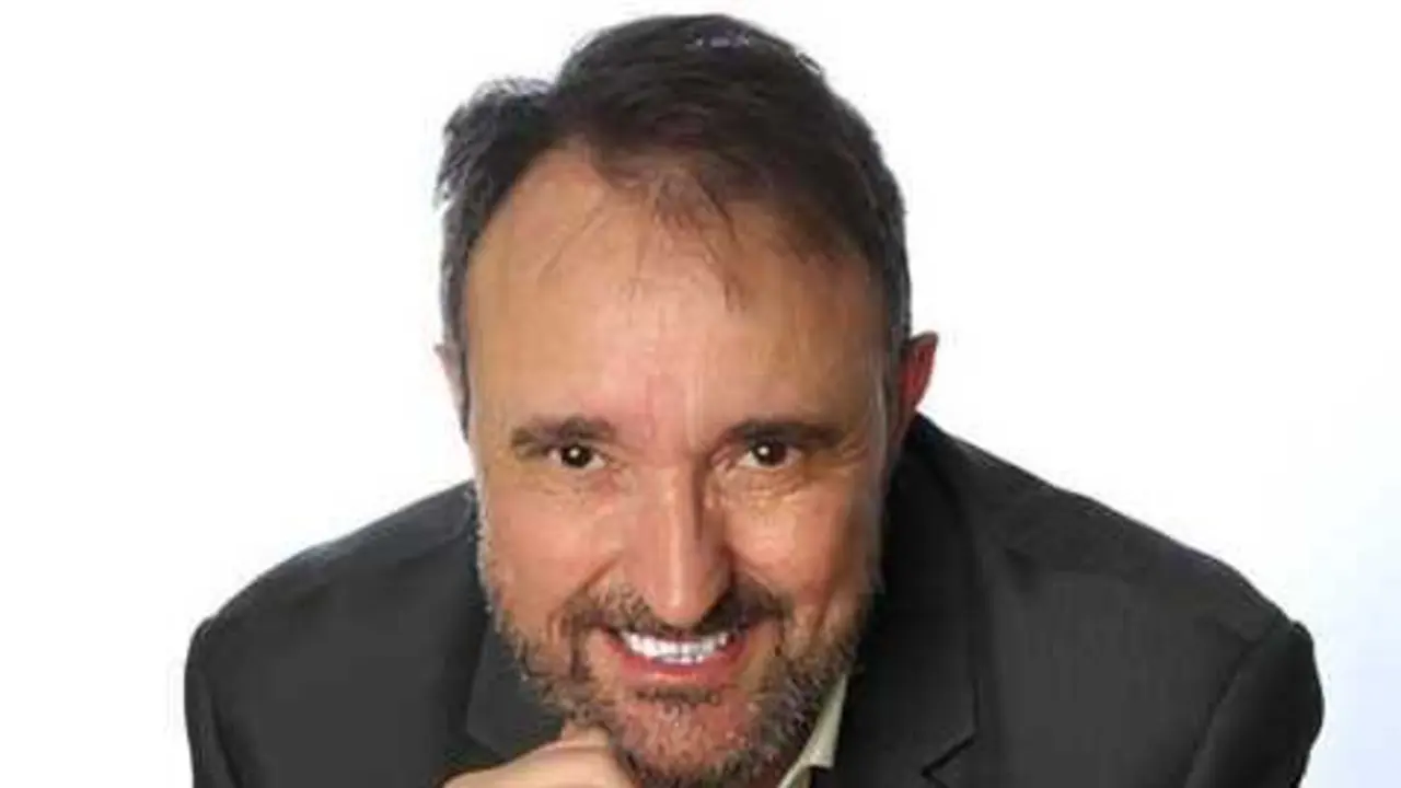 Ignacio Novo presenta su nuevo libro 'El tiempo que nunca perd&iacute;'. / EP