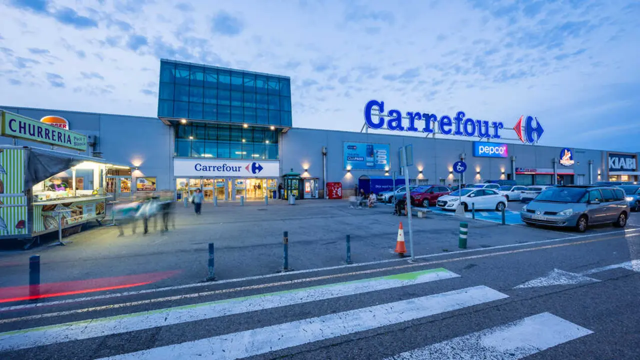 Centro Comercial Carrefour en El Alisal. / ALERTA