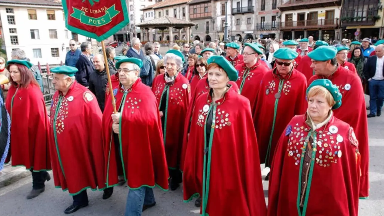 Potes da hoy el pistoletazo de salida a la Fiesta del Orujo, una celebraci&oacute;n que a&uacute;na tradici&oacute;n, cultura y sabor. / SAJA