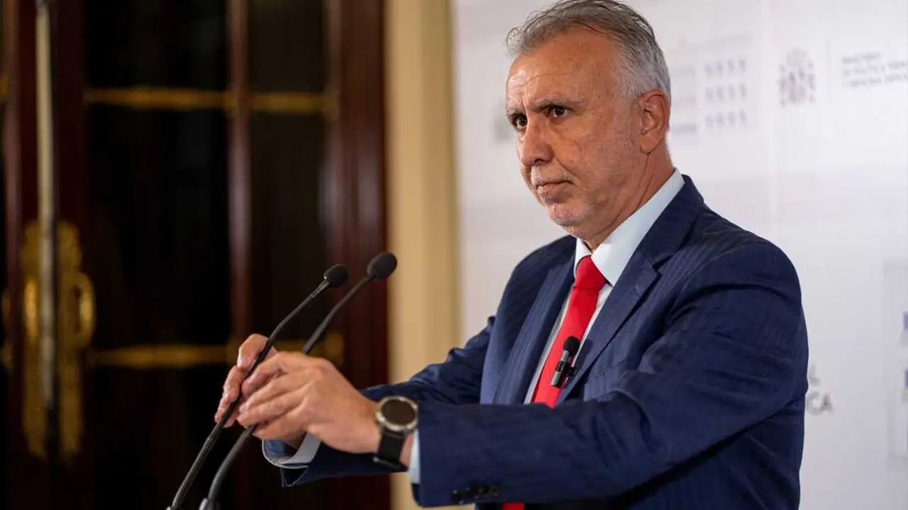 El ministro de Pol&iacute;tica Territorial y Memoria Democr&aacute;tica, &Aacute;ngel V&iacute;ctor Torres, comparece en rueda de prensa. / Gabriel Luengas