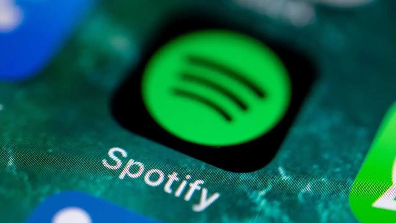 El &iacute;cono de Spotify en un m&oacute;vil. EP / Archivo