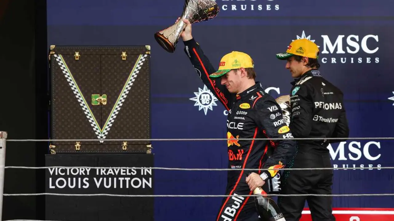 Verstappen durante el GP de ayer. / EP