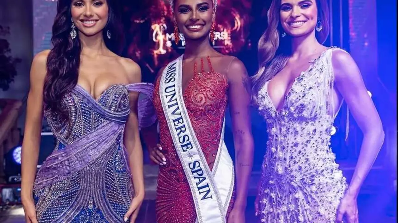 En el centro, Miss Universo Espa&ntilde;a, Michelle Jim&eacute;nez, junto a las finalistas. / EP