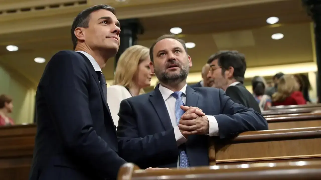 Pedro S&aacute;nchez y Jos&eacute; Luis &Aacute;balos. / ARCHIVO / EP