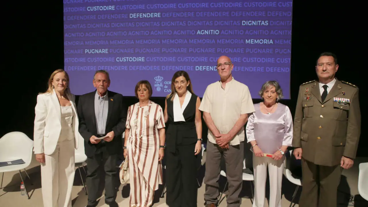La nueva ley introduce cambios clave: m&aacute;s ayudas, m&aacute;s supuestos y m&aacute;s personas protegidas./ a.e