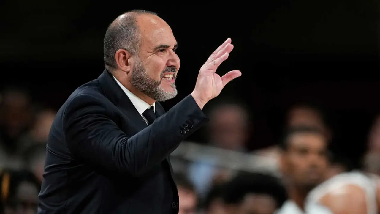 Con Chus Mateo al mando, la selecci&oacute;n espa&ntilde;ola debe superar dos fases y hasta 12 partidos en las Ventanas FIBA. / EP