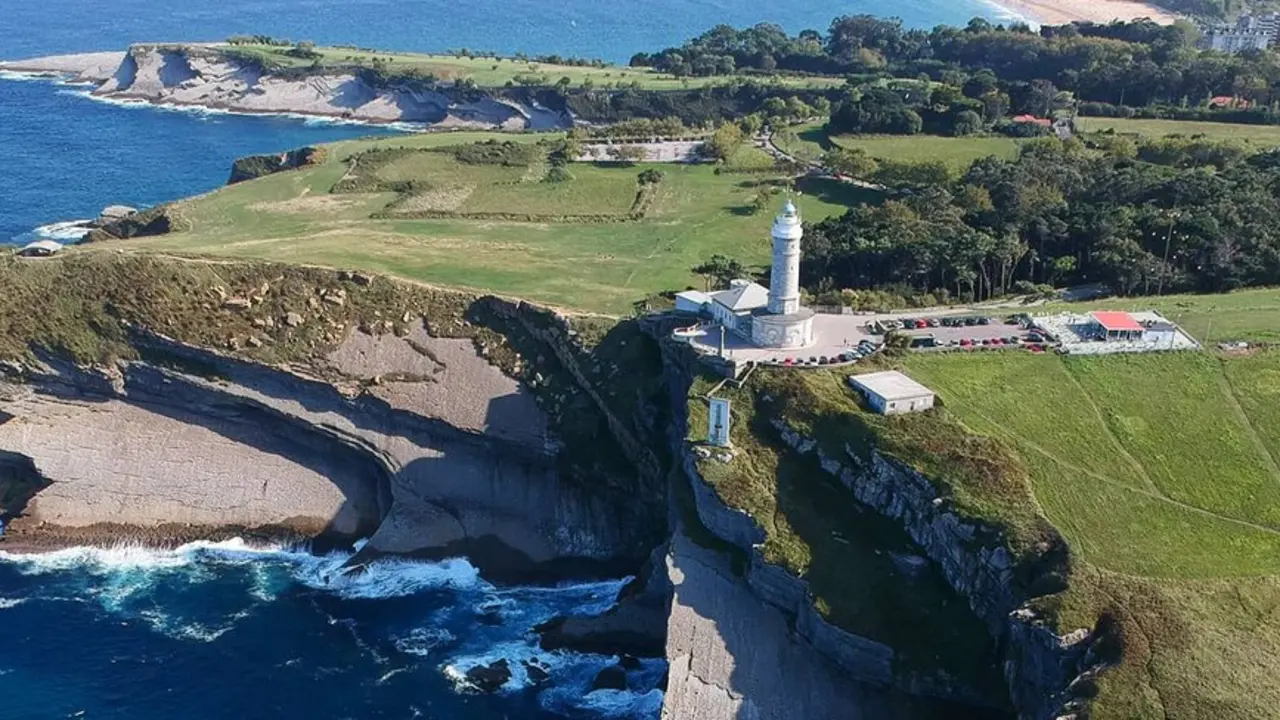 Cantabria cuenta con rincones &uacute;nicos para disfrutar solo, con amigos, o en familia. / T.C.