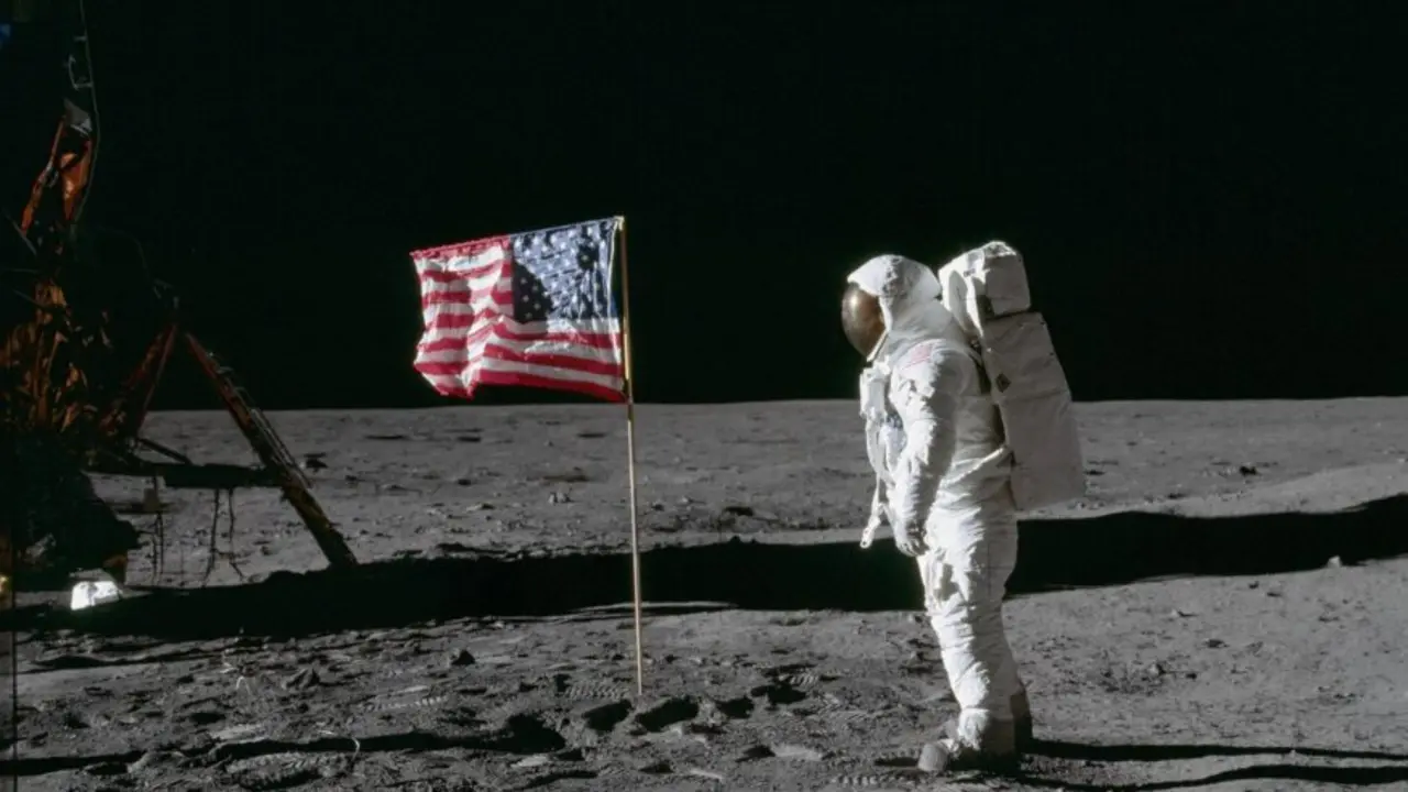 Han pasado 55 a&ntilde;os desde que Armstrong y Aldrin plantaron la bandera estadounidense en la superficie lunar